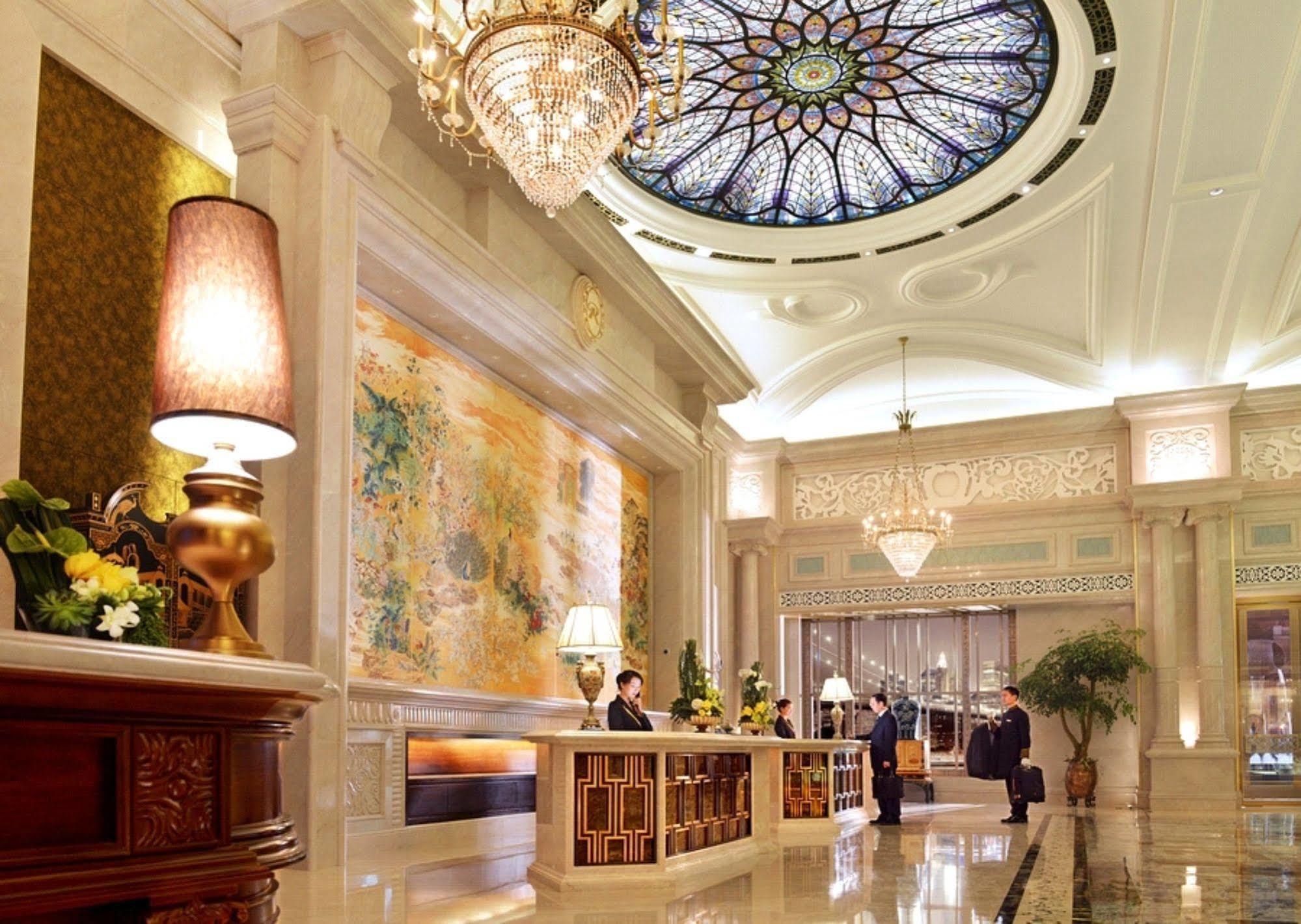 Renhe Spring Hotel Ченду Екстер'єр фото