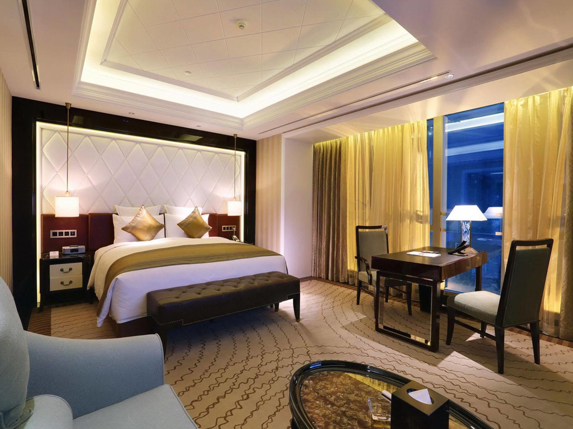Renhe Spring Hotel Ченду Екстер'єр фото