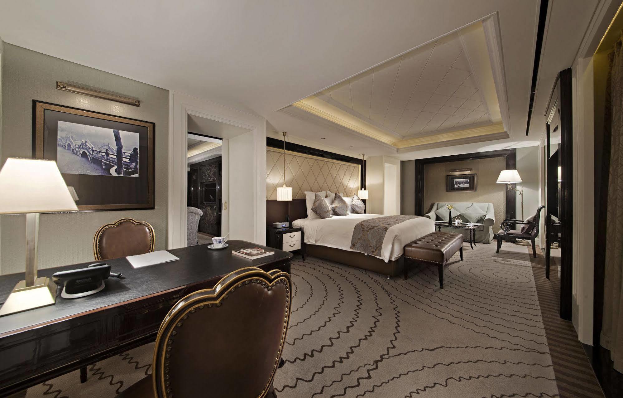 Renhe Spring Hotel Ченду Екстер'єр фото